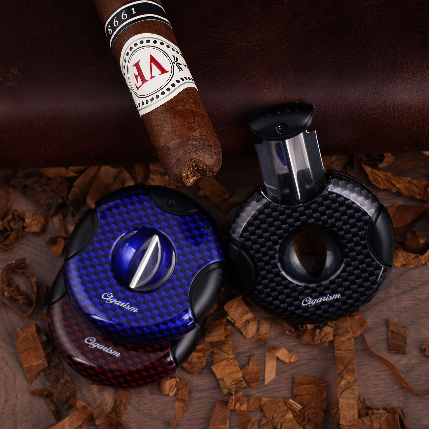 CIGARISM Round V-Cut Cigar Cutter Carbon Fiber Style Up to 56 Ring Gauge